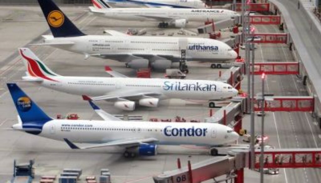 סרי לנקה טיסות - מ-800 דולר